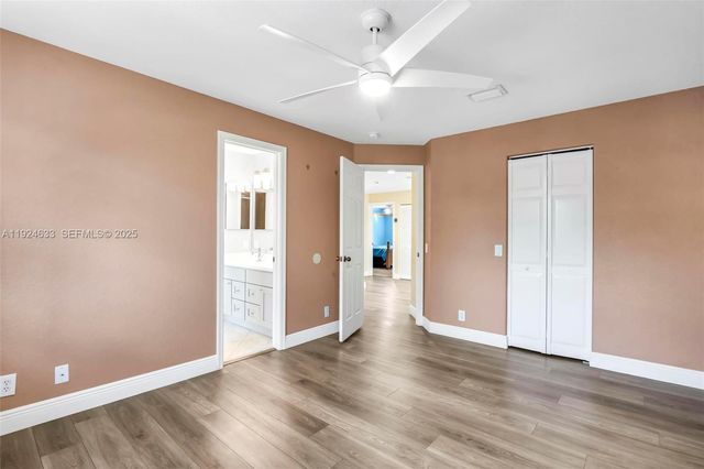 3835 Crestwood Cir, Weston, FL 33331