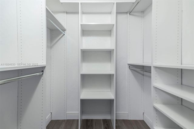 3835 Crestwood Cir, Weston, FL 33331