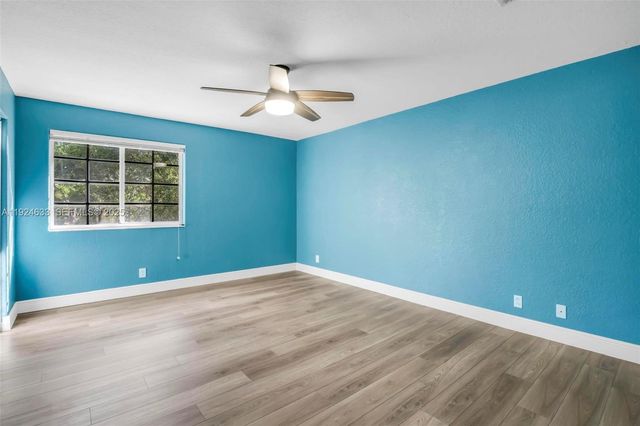 3835 Crestwood Cir, Weston, FL 33331