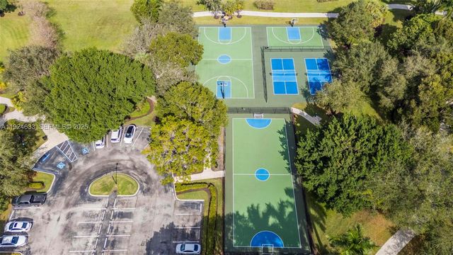 3835 Crestwood Cir, Weston, FL 33331