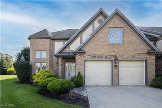 1 Aberdeen Court, Rocky River, OH 44116