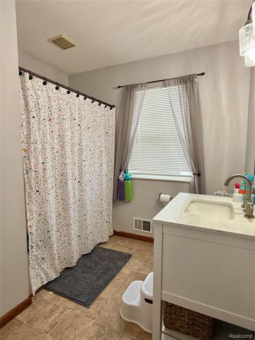 695 Bunce Avenue, Marysville, MI 48040