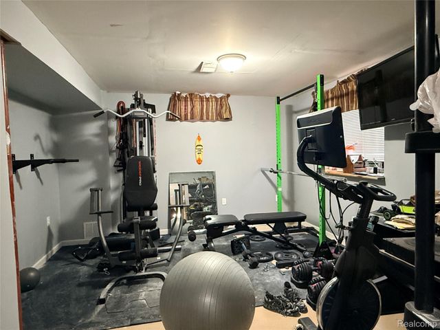 695 Bunce Avenue, Marysville, MI 48040