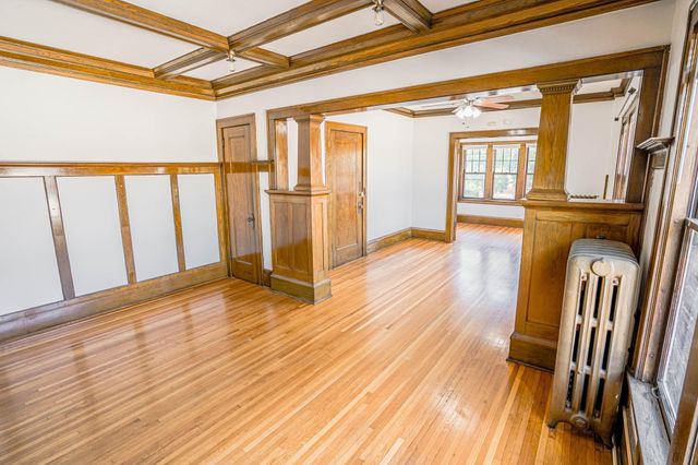 990 Grand Avenue, Saint Paul, MN 55105