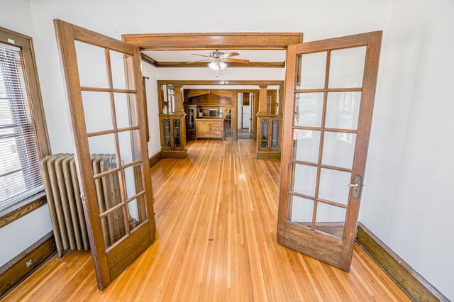 990 Grand Avenue, Saint Paul, MN 55105