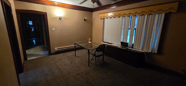 8443 S Manistee Avenue, Chicago, IL 60617