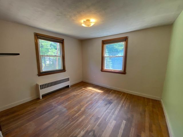 6 Oak Dr, Oxford, MA 01540