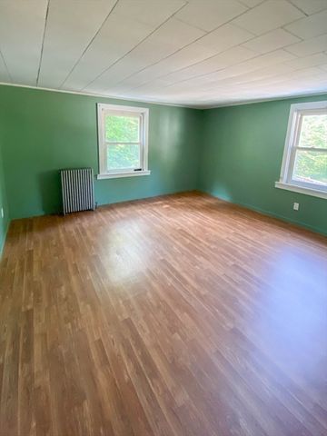 6 Oak Dr, Oxford, MA 01540
