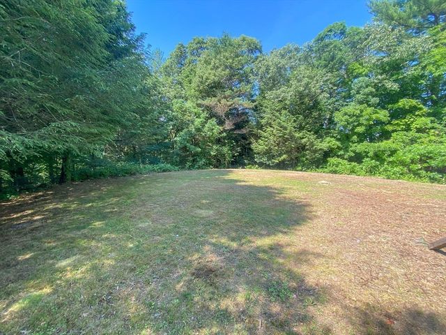 6 Oak Dr, Oxford, MA 01540
