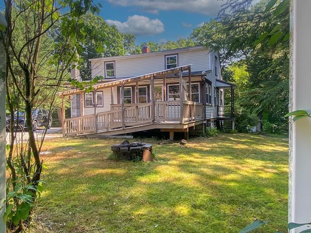 6 Oak Dr, Oxford, MA 01540