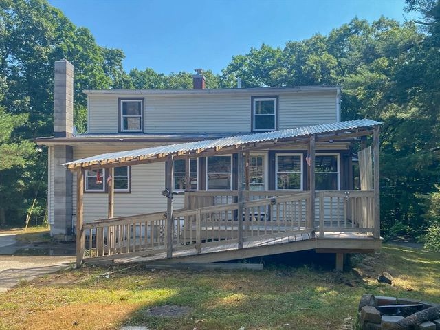6 Oak Dr, Oxford, MA 01540