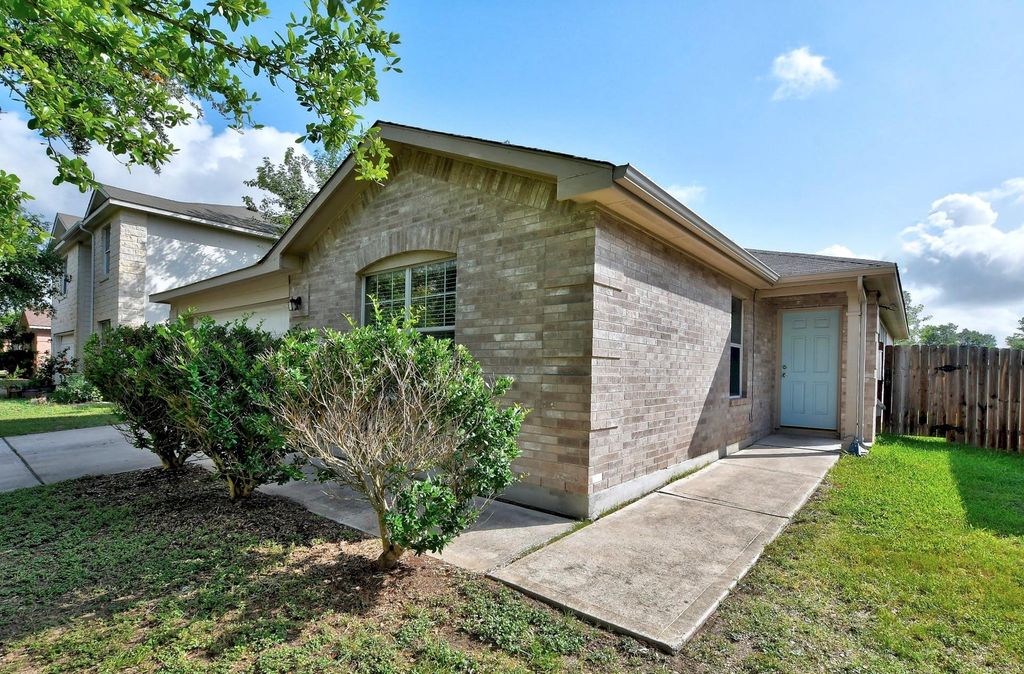 361 Carriage WAY, Kyle, TX 78640