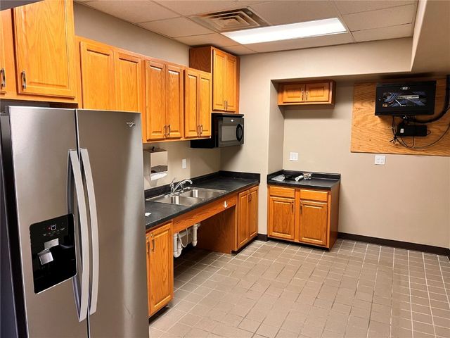 350 3rd Avenue SW 102, Cedar Rapids, IA 52404