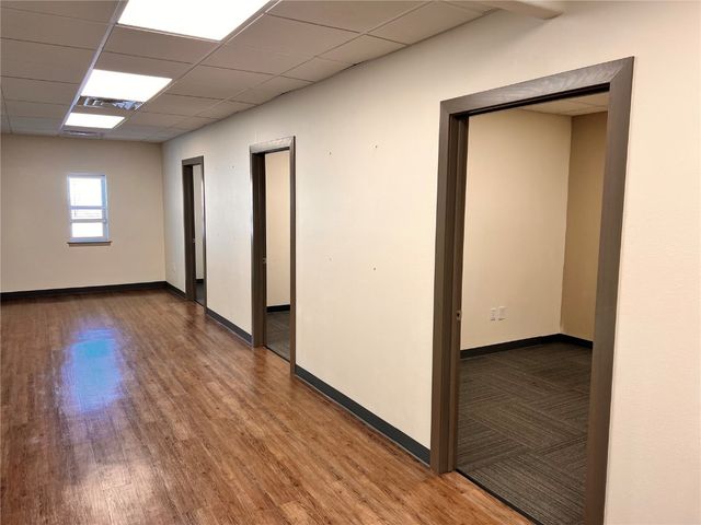 350 3rd Avenue SW 102, Cedar Rapids, IA 52404