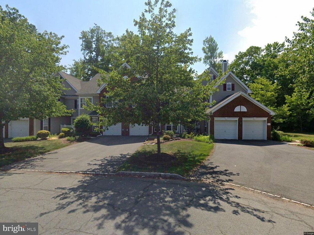 305 TUXFORD CT, Pennington, NJ 08534