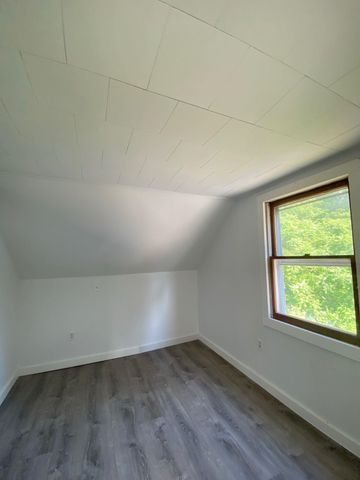 65 Giddings Street, Springfield, VT 05150