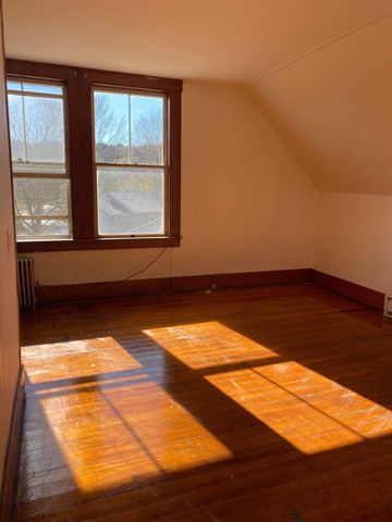 65 Giddings Street, Springfield, VT 05150