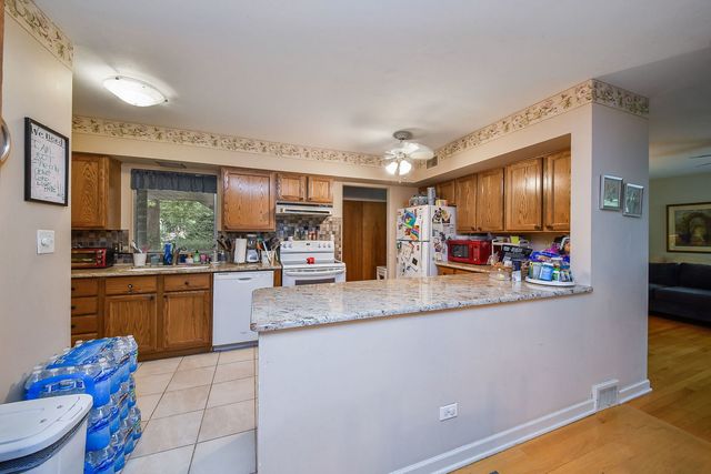 324 W Elm Street, Wheaton, IL 60189