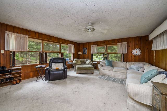 324 W Elm Street, Wheaton, IL 60189