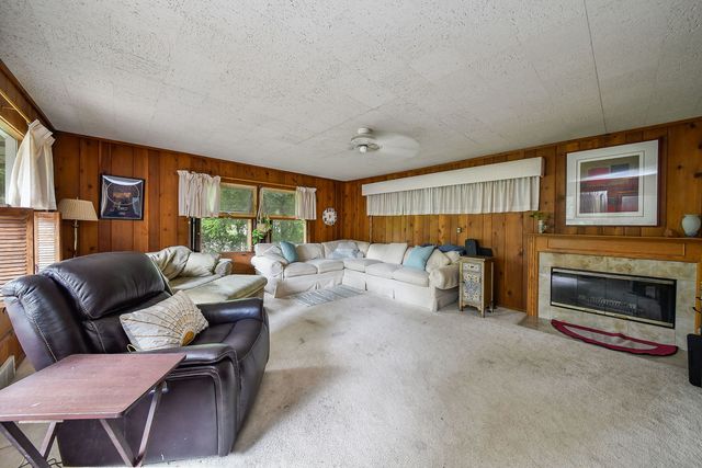 324 W Elm Street, Wheaton, IL 60189