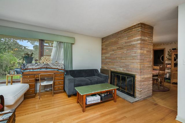 324 W Elm Street, Wheaton, IL 60189