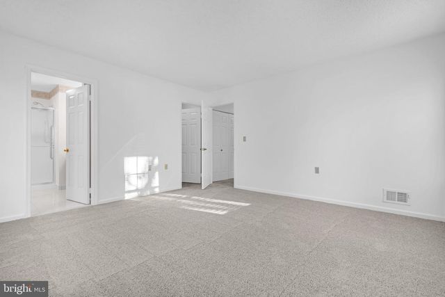 13 DOVE TREE CT, Barnegat, NJ 08005