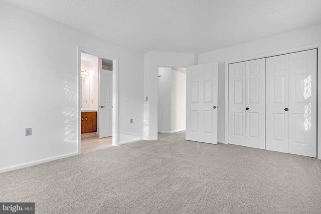 13 DOVE TREE CT, Barnegat, NJ 08005