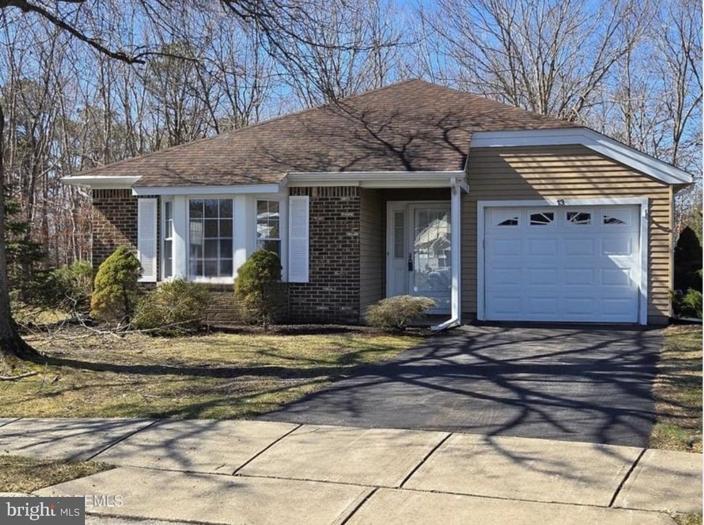 13 DOVE TREE CT, Barnegat, NJ 08005