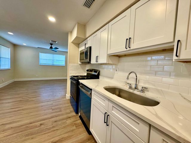 2131 NW 6th Street, Fort Lauderdale, FL 33311