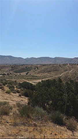 0 0, Hesperia, CA 92345