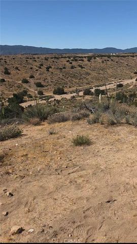 0 0, Hesperia, CA 92345