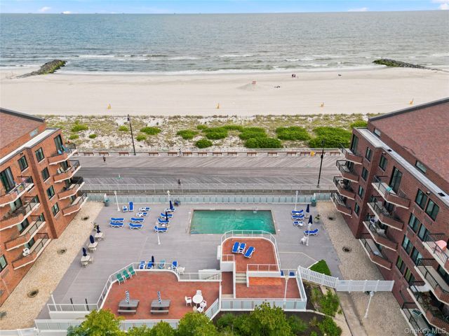 750 W Broadway 3P, Long Beach, NY 11561