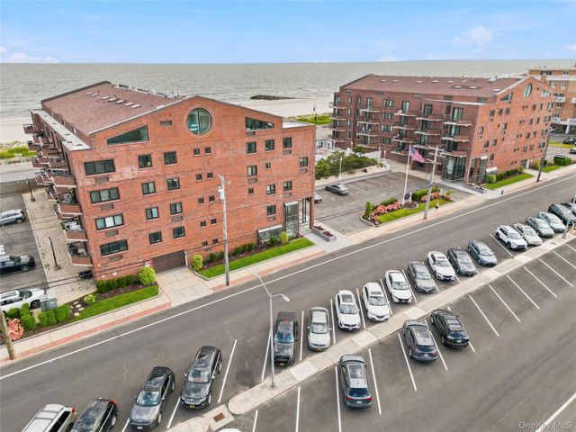 750 W Broadway 3P, Long Beach, NY 11561