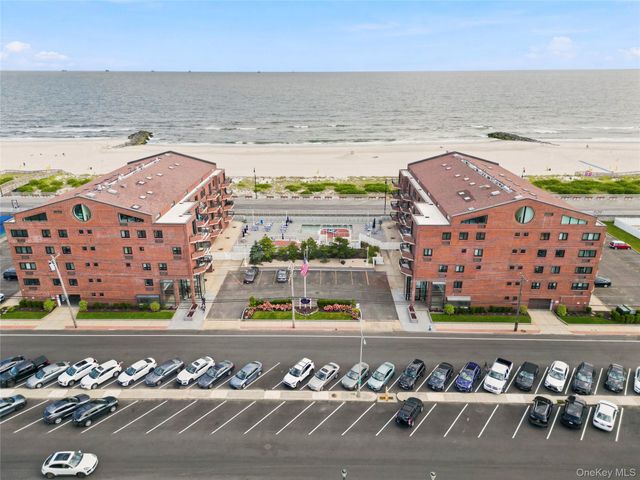 750 W Broadway 3P, Long Beach, NY 11561