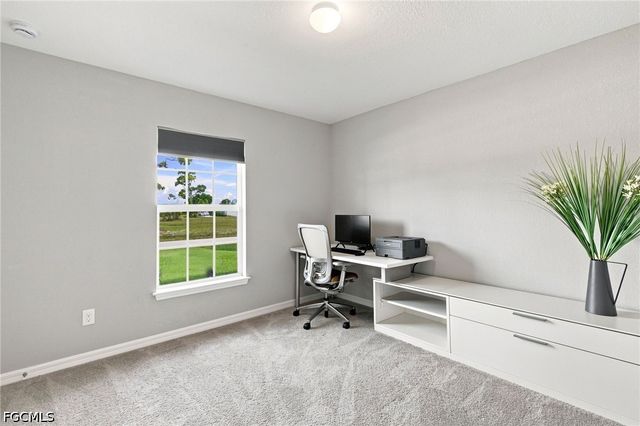 2725 NW 19th PL, Cape Coral, FL 33993