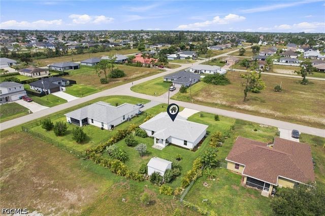 2725 NW 19th PL, Cape Coral, FL 33993