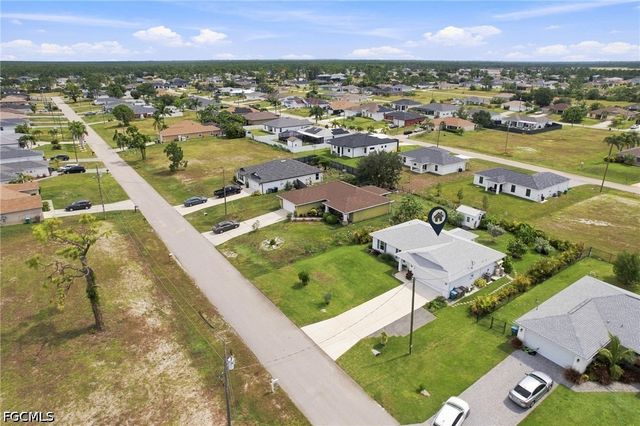 2725 NW 19th PL, Cape Coral, FL 33993