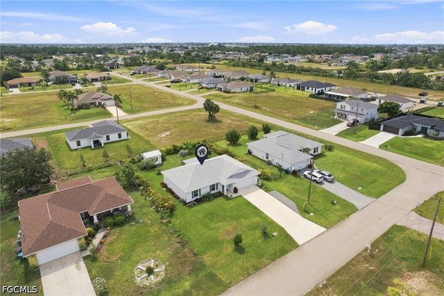 2725 NW 19th PL, Cape Coral, FL 33993