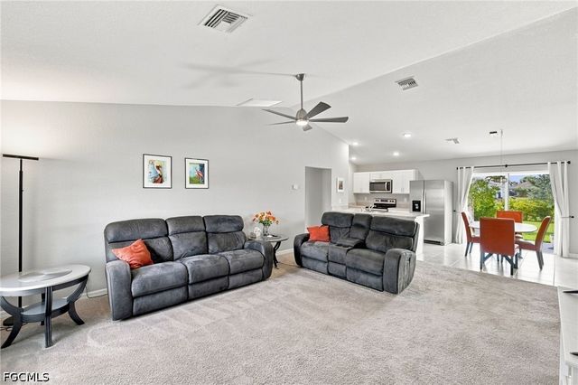 2725 NW 19th PL, Cape Coral, FL 33993