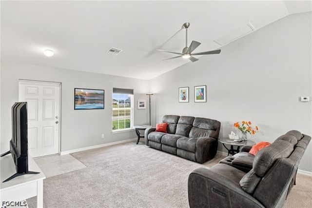 2725 NW 19th PL, Cape Coral, FL 33993