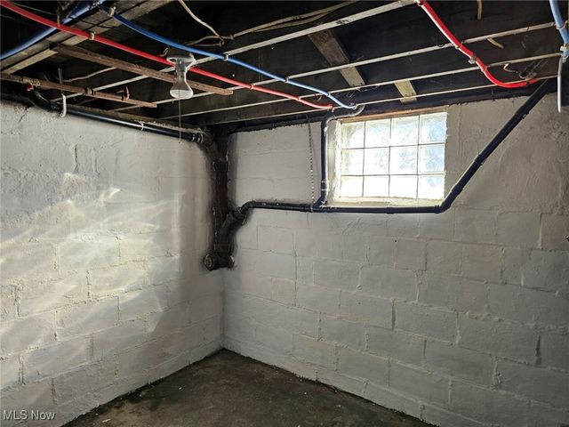 1411 Laiblin Place NE, Canton, OH 44705