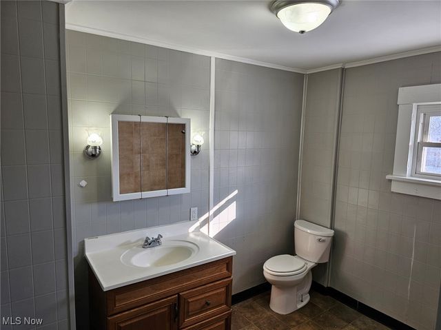 1411 Laiblin Place NE, Canton, OH 44705