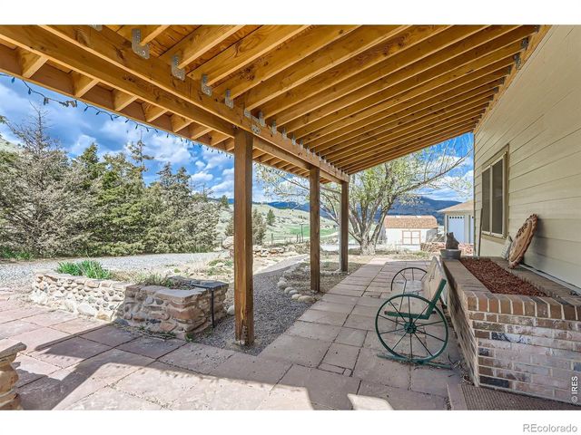 16450 Dakota Ridge Road, Longmont, CO 80503