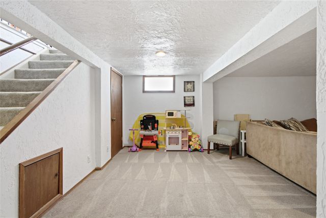 1912 E 28th Street, Des Moines, IA 50317
