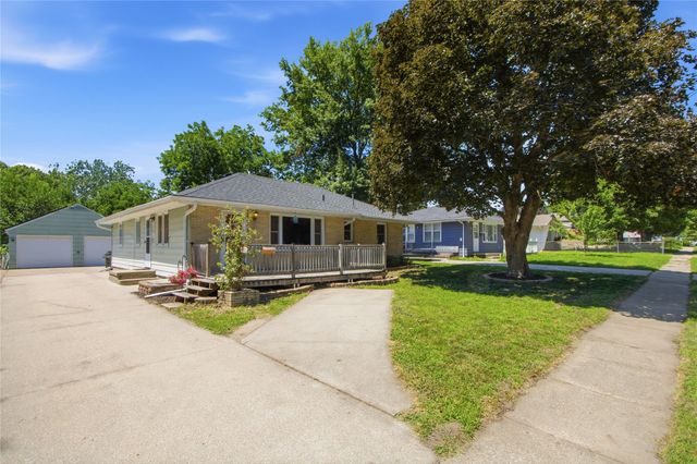 1912 E 28th Street, Des Moines, IA 50317