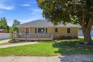 1912 E 28th Street, Des Moines, IA 50317