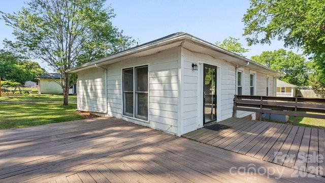 110 Globe Street, Mount Holly, NC 28120