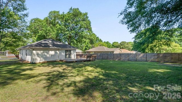 110 Globe Street, Mount Holly, NC 28120