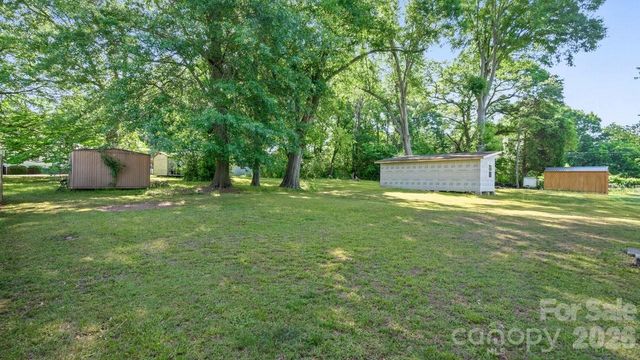 110 Globe Street, Mount Holly, NC 28120