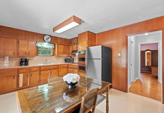 22764 Oak Shadows Place, New Caney, TX 77357